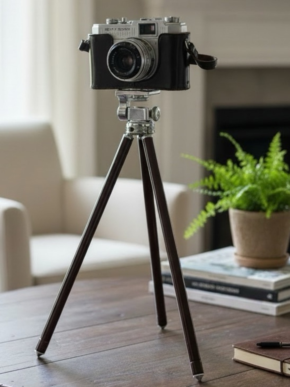 Vintage Japanese made SELFIX SUPER 35mm Camera w. Exposure Meter & 15” Tripod